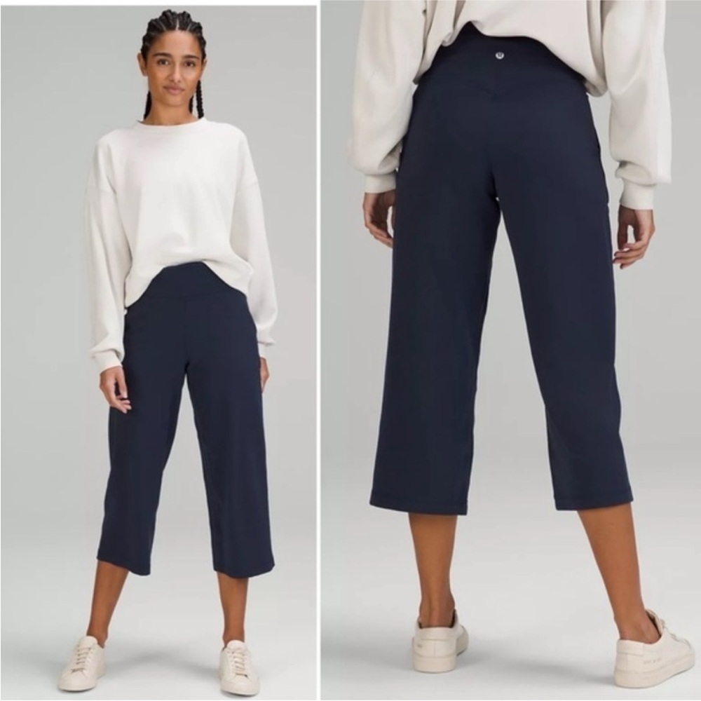 Lululemon Align Wide Leg Crop‎ Navy Pants Size 2
